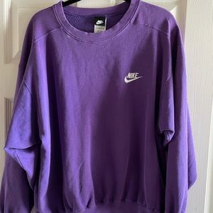 VINTAGE NIKE CREWNECK